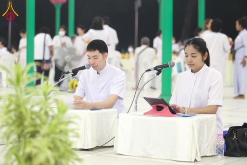 ภาพ No.298006:วันเสาร์ที่ 17 มกราคม พ.ศ. 2569 พิธีบรรพชาอุปสมบท โครงการอุปสมบทหมู่ บูชาธรรมครบ 117 ปี คุณยายอาจารย์มหารัตนอุบาสิกาจันทร์ ขนนกยูง  ณ อุโบสถพระไตรปิฎก วัดพระธรรมกาย