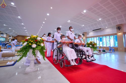 ภาพ No.64215:พิธีทอดกฐินสามัคคีเพื่อเติมเต็มสระมหาเศรษฐี /ห้องปฎิบัติธรรม อาคารธรรมสภา /กุฎิพระมหาเถระ ประจำปีพุทธศักราช 2565  โดยผู้มีบุญ จ.ชลบุรี และคณะกัลยาณมิตรทั่วโลก วันอาทิตย์ที่ 30 ตุลาคม พ.ศ. 2565  ณ ธุดงคสถานชลบุรี