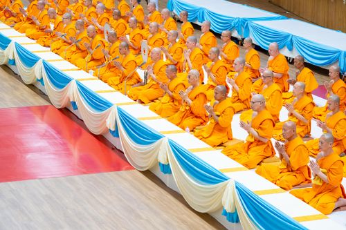 ภาพ No.329015:วันอาทิตย์ที่ 17 พฤษภาคม พ.ศ.2569 พิธีร่วมบุญการศึกษาพระภิกษุสามเณร (หนังสือบาลี นักธรรม ทางก้าวหน้า World-Pec) ณ ห้องแก้วสารพัดนึก 2 วัดพระธรรมกาย