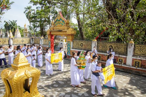 ภาพ No.63521:พิธีทอดกฐินสามัคคีทั่วไทย 5,000 วัด โดยคณะศิษยานุศิษย์วัดพระธรรมกาย น้อมบูชาธรรม 78 ปี หลวงพ่อธัมมชโย วันที่ 29 ตุลาคม พ.ศ. 2565 ณ วัดขุมแก้ว อ.ธัญบุรี จ.ปทุมธานี
