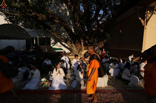 ภาพ No.295404:วันที่ 16 มกราคม พ.ศ. 2569 พิธีต้อนรับพระธรรมยาตรา อนุสรณ์สถานลำดับที่ 4 (ภาพชุดที่ 2) สถานที่เกิดด้วยกายธรรม ณ วัดโบสถ์บน ต.บางคูเวียง จ.นนทบุรี ในโครงการธรรมยาตรา กตัญญูบูชา มหาปูชนียาจารย์ พระมงคลเทพมุนี(สด จนฺทสโร) พระผู้ปราบมาร อนุสรณ์สถาน 7 แห่ง ปี