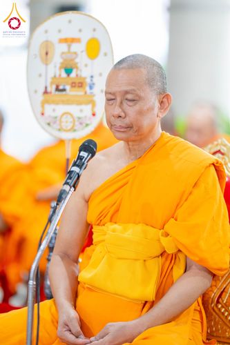 ภาพ No.336505:วันอาทิตย์ที่ 21 มิถุนายน 2569  พิธีตักบาตรพระใหม่ โครงการอุปสมบทหมู่ รุ่นผู้บริหาร  ณ วิหารคด วัดพระธรรมกาย