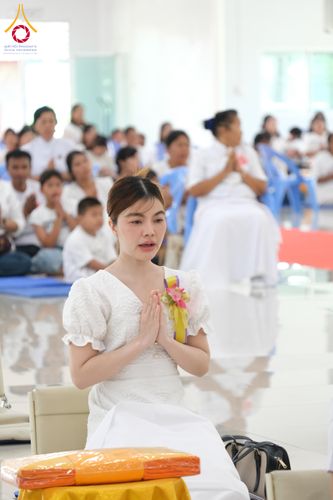 ภาพ No.319637:วันเสาร์ที่ 4 เมษายน พ.ศ.2569 พิธีขอขมา มอบผ้าไตร บรรพชาสามเณร ศูนย์อบรมเยาวชนนครปฐม