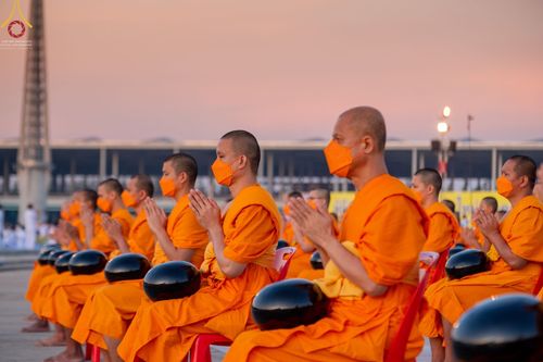 ภาพ No.68665:พิธีตักบาตรฉลองพระใหม่ วันที่ 1 มกราคม พ.ศ. 2566 ณ วัดพระธรรมกาย จ.ปทุมธานี