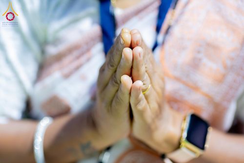 ภาพ No.283779:วันที่ 6-7 ธันวาคม พ.ศ. 2568  พิธีรับมอบหนังสือแสดงเจตจำนงถวายสิทธิครอบครองและใช้ประโยชน์วัดสันติวัน เมืองนาคปูร์  พิธีจุดโคมประทีปถวายเป็นพุทธบูชา และอุทิศบุญกุศลแด่ ดร.บี.อาร์. อัมเบดการ์  พิธีบูชาข้าวพระถ่ายทอดสดจากประเทศไทย