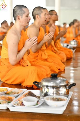 ภาพ No.157674:พิธีถวายภัตตาหารเมนูสวรรค์ ในพรรษาแห่งการเข้าถึงธรรม วันเสาร์ที่ 28 กันยายน พ.ศ. 2567 ณ หอฉันคุณยายอาจารย์ฯ วัดพระธรรมกาย