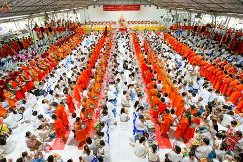 ภาพ No.228145:วันอาทิตย์ที่ 8 มิถุนายน พ.ศ. 2568 พิธีตักบาตรพระ 500 รูป ปีที่ 10 ณ ธุดงคสถานล้านนา อำเภอสันทราย จังหวัดเชียงใหม่