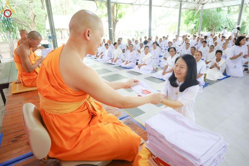 ภาพ No.158278:โครงการอบรมอุบาสก อุบาสิกาแก้ว  ตัวแทนทอดกฐิน 30,000 วัด ทั่วไทย บูชาธรรม 80 ปี หลวงพ่อธัมมชโย ระหว่างวันที่ 20-22 กันยายน พ.ศ. 2567 ณ จังหวัดบุรีรัมย์ รุ่นที่ 3