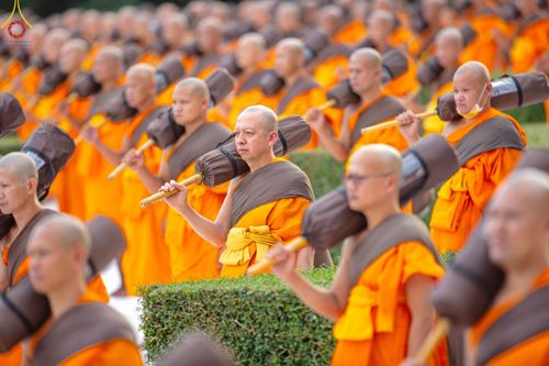 ภาพ No.186929:พระธรรมยาตราปฏิบัติธรรม และถ่ายภาพหมู่ประวัติศาสตร์ ปีที่ 13 ณ ลานทิศตะวันออก มหาวิหารพระมงคลเทพมุนี วัดพระธรรมกาย จ.ปทุมธานี วันเสาร์ที่ 28 ธันวาคม พ.ศ. 2567