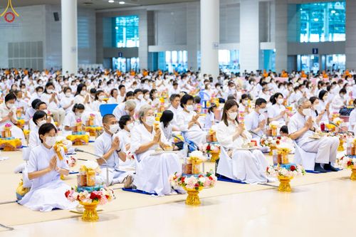 ภาพ No.85774:พิธีถวายคิลานเภสัชและอุปกรณ์การแพทย์ บูชาธรรมเนื่องในวันธรรมชัย วันที่ 19 สิงหาคม พ.ศ. 2566 ณ ห้องแก้วสารพัดนึก วัดพระธรรมกาย