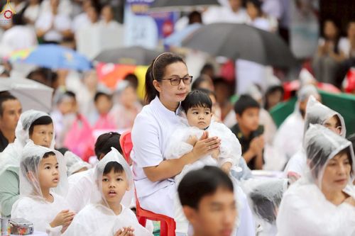 ภาพ No.245253:วันอาทิตย์ที่ 14 กันยายน พ.ศ. 2568 ตักบาตรพระ 555 รูป มหากุศล  น้อมถวายเป็นพุทธบูชา ณ หอนาฬิกาเบตง อ.เบตง จ.ยะลา