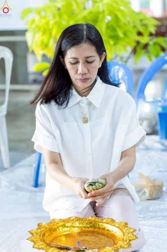 ภาพ No.242961:วันที่ 31 สิงหาคม พ.ศ. 2568 พิธีตัดปอยผมและปลงผม โครงการอุปสมบทหมู่บูชาธรรม ครบรอบ 108 ปี วันครูผู้ค้นพบวิชชาธรรมกาย ณ วัดพระธรรมกาย