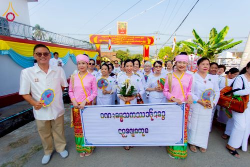 ภาพ No.224392:วันที่ 8 พฤษภาคม พ.ศ. 2568 พิธีถวายมหาสังฆทาน 101 วัด  บูชาธรรมอายุวัฒนมงคล 100 ปี สมเด็จอาชญาธรรมพระเจ้า สมเด็จพระสังฆราชแห่งคณะสงฆ์ไทยเขิน นครเชียงตุง ในนามพระครูบาไชยบูลย์ ธัมมชโย ณ วัดราชฐานหลวงเชียงยืน รัฐฉาน สาธารณรัฐแห่งสหภาพเมียนมา