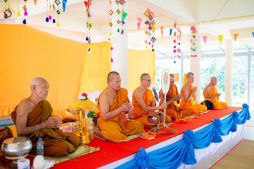 ภาพ No.167267:พิธีทอดกฐิน ณ วัดจำปาทอง อ.บ้านเขว้า จ.ชัยภูมิ ในโครงการกฐินสามัคคีทั่วไทย 30,000 วัด บูชาธรรม 80 ปี หลวงพ่อธัมมชโย โดยคณะศิษยานุศิษย์วัดพระธรรมกาย วันที่ 24 ตุลาคม พ.ศ. 2567