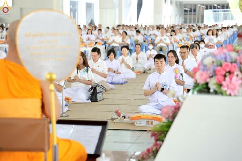 ภาพ No.234845:วันศุกร์ที่ 25 กรกฎาคม พ.ศ. 2568 (วันพระ แรม 15 ค่ำ เดือน 8) พิธีบุพเปตพลี ครั้งที่ 167 ร่วมอุทิศบุญแด่หมู่ญาติที่ล่วงลับไปแล้ว และสืบทอดอายุพระพุทธศาสนา ณ หอฉันคุณยายอาจารย์ฯ วัดพระธรรมกาย