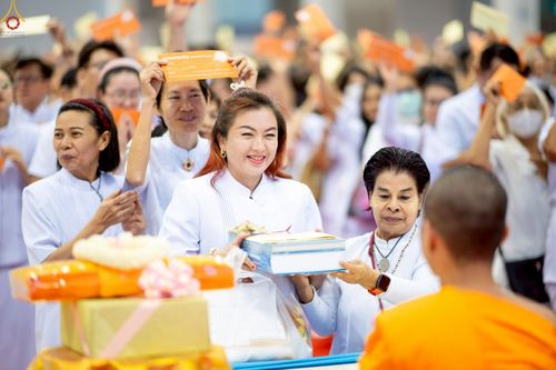 ภาพ No.228068:วันอาทิตย์ที่ 1 มิถุนายน พ.ศ. 2568 พิธีมุทิตาพระอุปสมบทอุทิศชีวิต ณ ห้องแก้วสารพัดนึก 1 วัดพระธรรมกาย