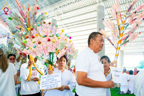 ภาพ No.179349:พิธีทอดกฐิน ณ ธุดงคสถานลำพูน อำเภอบ้านโฮ่ง จังหวัดลำพูน ในโครงการกฐินสามัคคีทั่วไทย 30,000 วัด บูชาธรรม 80 ปี หลวงพ่อธัมมชโย โดยคณะศิษยานุศิษย์วัดพระธรรมกาย วันที่ 15 พฤศจิกายน พ.ศ. 2567