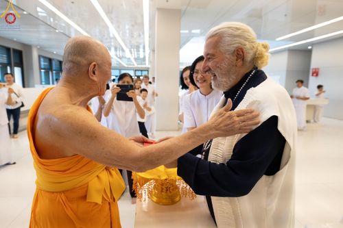 ภาพ No.63428:การสัมมนา World Peace Inner Peace : Lord Buddha 's Social Doctrine to resolve Global Issues ณ อาคาร 100 ปี คุณยายอาจารย์ฯ วัดพระธรรมกาย วันพฤหัสบดี ที่ 25 เมษายน พ.ศ. 2567