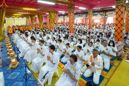 ภาพ No.203519:พิธีทอดผ้าป่าทำนุบำรุงศาสนสถาน ณ วัดตะเคียน ตำบลบางคูเวียง อำเภอบางกรวย จังหวัดนนทบุรี ในโครงการธรรมยาตรา กตัญญูบูชา มหาปูชนียาจารย์ พระมงคลเทพมุนี(สด จนฺทสโร) พระผู้ปราบมาร อนุสรณ์สถาน 7 แห่ง ปีที่ 13 วันที่ 29 มกราคม พ.ศ. 2568