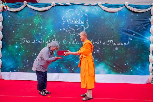 ภาพ No.138259:วิสาขบูชานานาชาติ วัดพระธรรมกายแคลิฟอร์เนีย ประเทศสหรัฐอเมริกา วันพุธที่ 22 พฤษภาคม พ.ศ. 2567