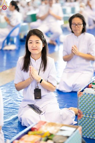 ภาพ No.149908:พิธีตักบาตร , พิธีปฎิบัติธรรม , พิธีถวายภัตตาหารเมนูสวรรค์ ในพรรษาแห่งการเข้าถึงธรรม วันธรรมชัย วันอังคารที่ 27 สิงหาคม พ.ศ.2567 ณ สภาธรรมกายสากล วัดพระธรรมกาย