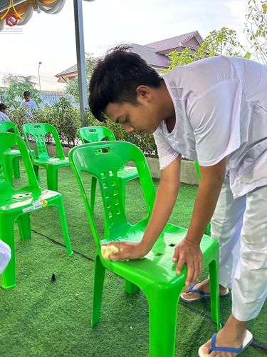 ภาพ No.133259:กิจวัตรกิจกรรมการฝึกตัวก่อนบวช และพิธีตัดปอยผมธรรมทายาท ณ ศูนย์ปฏิบัติธรรมและอบรมเยาวชนเมืองยะลา วันที่ 1-2 เมษายน พ.ศ. 2567