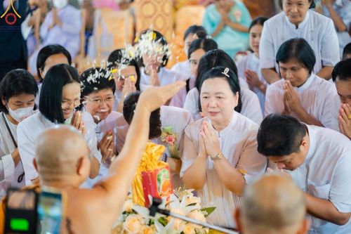 ภาพ No.166758:พิธีทอดกฐิน ณ วัดเขาดินมังกรทอง อ.บ่อทอง จ.ชลบุรี  ในโครงการกฐินสามัคคีทั่วไทย 30,000 วัด บูชาธรรม 80 ปี หลวงพ่อธัมมชโย โดยคณะศิษยานุศิษย์วัดพระธรรมกาย วันที่ 23 ตุลาคม พ.ศ. 2567