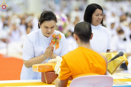 ภาพ No.139762:พิธีมุทิตาพระมหาอุปสมบทอุทิศชีวิต วันอาทิตย์ต้นเดือนที่ 2 มิถุนายน พ.ศ. 2567 ณ ห้องแก้วสารพัดนึก 1 วัดพระธรรมกาย