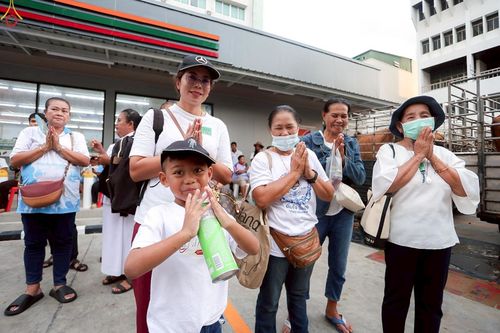 ภาพ No.238173:วันเสาร์ที่ 9 สิงหาคม พ.ศ. 2568 พิธีไถ่ชีวิตโค-โคท้อง 162 ตัว ณ ใจกลางนครหาดใหญ่ จ.สงขลา