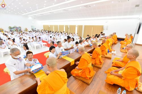 ภาพ No.230080:วันพฤหัสบดีที่ 26 มิถุนายน พ.ศ. 2568 พิธีทอดผ้าป่าฉลองอาคารชุดศูนย์ปฏิบัติธรรมน้ำใสใจสว่าง น้อมบูชาธรรมอายุวัฒนะมงคล 81 ปี หลวงพ่อธัมมชโย ณ ศูนย์ปฏิบัติธรรมน้ำใสใจสว่าง เขตบางกอกน้อย กรุงเทพมหานคร