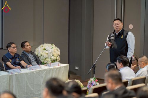 ภาพ No.271925:วันที่ 22 พฤศจิกายน พ.ศ. 2568 ผู้ว่าฯ ปทุมธานี ลงพื้นที่เยี่ยม “อำเภอคลองหลวง” พร้อมชมการเตรียมความพร้อมเทศกาลสวนดอกไม้ปทุมธานี “ทุ่งสวรรค์ ตะวันฉาย” ณ วัดพระธรรมกาย