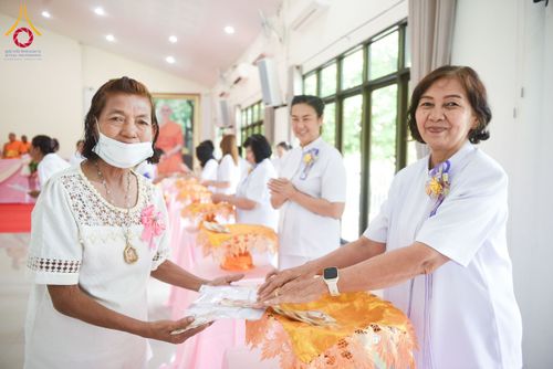 ภาพ No.225865:วันอาทิตย์ที่ 18 พฤษภาคม พ.ศ. 2568 ศูนย์ปฏิบัติธรรมสระบุรี ได้จัดพิธีทอดผ้าป่าฟื้นฟูพระพุทธศาสนา และพิธีมอบใบประกาศนียบัตรเชิดชูเกียรติผู้นำรถ ที่ทำหน้าที่จัดรถเพื่อพาสาธุชนไปร่วมงานวันที่ 22 เมษายน ที่ผ่านมา