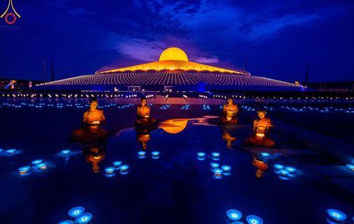 ภาพ No.154816:พิธีจุดประทีป, พิธีฉลองชัยสวดมนต์บทธัมมจักกัปปวัตนสูตร ณ มหารัตนวิหารคด วัดพระธรรมกาย วันอังคารที่ 17 กันยายน พ.ศ. 2567