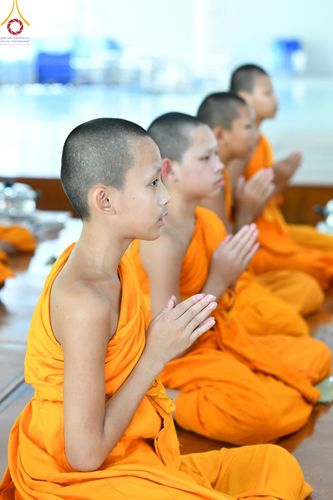 ภาพ No.165783:พิธีถวายภัตตาหารเมนูสวรรค์ วันที่ 26 ตุลาคม พ.ศ. 2567 ณ หอฉันคุณยายอาจารย์ฯ วัดพระธรรมกาย