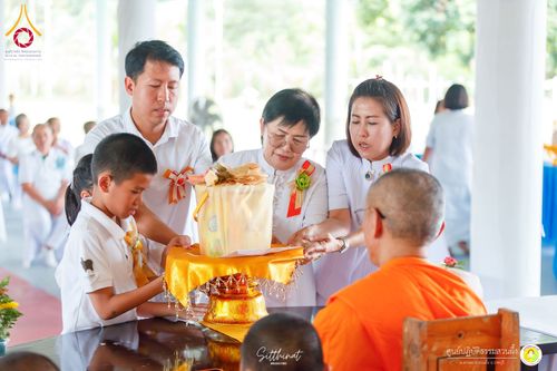 ภาพ No.158760:พิธีทอดผ้าป่า ศูนย์ปฏิบัติธรรมสวนผึ้ง จ.ราชบุรี วันที่ 15 กันยายน พ.ศ. 2567