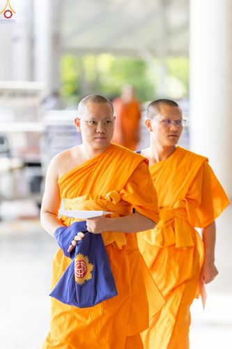 ภาพ No.235938:วันที่ 3 สิงหาคม พ.ศ. 2568 ภาพบรรยากาศ การต้อนรับปฎิสันถาร ของคณะสงฆ์ ในวันสมาธิโลก พิธีถวายมหาสังฆทาน 2,000 กว่าวัด ณ วัดพระธรรมกาย