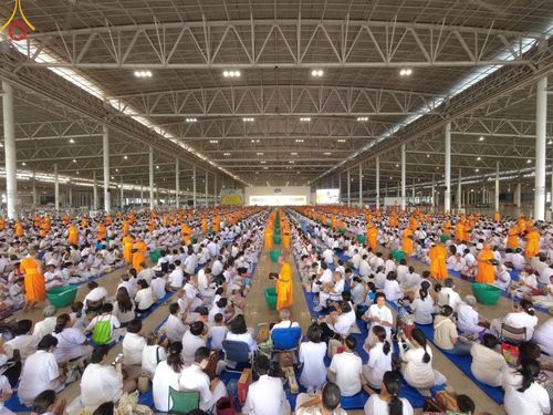 ภาพ No.126520:พิธีตักบาตร ในวันอาทิตย์ต้นเดือนที่ 3 มีนาคม พ.ศ. 2567 ณ บ้านแก้วเรือนทองคุณยายฯ วัดพระธรรมกาย