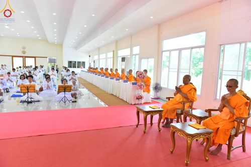 ภาพ No.149586:พิธีทอดผ้าป่ามหามงคล เพื่องานพระพุทธศาสนา , พิธีเจริญพระพุทธมนต์ และพิธีถวายสังฆทานแด่คณะสงฆ์ เนื่องในวันธรรมชัย 56 พรรษา น้อมบูชาธรรมหลวงพ่อธัมมชโย ณ ธรรมอุทยานบ้านแป้ง จ.สิงห์บุรี วันเสาร์ที่ 24 สิงหาคม พ.ศ. 2567