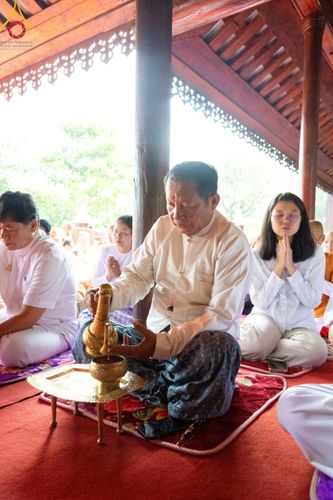 ภาพ No.220107:วันพุธที่ 16 เมษายน พ.ศ. 2568 วัดพระธรรมกายถวายมหาสังฆทาน มอบสิ่งของและทุนทรัพย์กว่า 4 ล้านบาท บรรเทาทุกข์ 181 วัดแผ่นดินไหวเมียนมา