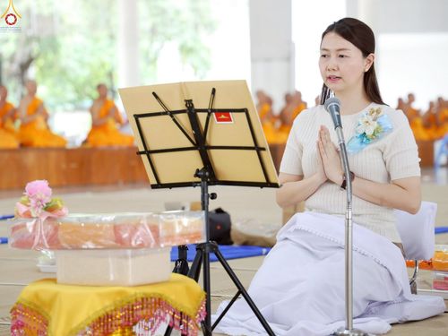 ภาพ No.248528:วันที่ 27 กันยายน พ.ศ. 2568 พิธีถวายเมนูสวรรค์เพื่อการบรรลุธรรม ณ หอฉันคุณยายอาจารย์ฯ วัดพระธรรมกาย