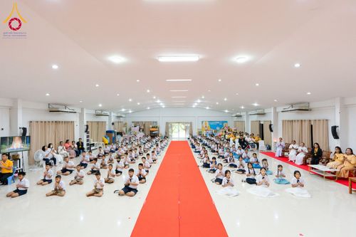 ภาพ No.181353:วันรวมพลังเด็กดีวีสตาร์ ครั้งที่ 17 ณ ธุดงคสถานสุราษฎร์ธานี ต.ขุนทะเล อ.เมือง จ.สุราษฎร์ธานี วันที่ 9 ธันวาคม พ.ศ. 2567