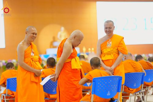 ภาพ No.219703:วันที่ 22-24 เมษายน พ.ศ. 2568 สอบบาลีสนามหลวง ครั้งที่ 2 คณะสงฆ์ภาค 1 (นนทบุรี, ปทุมธานี, สมุทรปราการ) สนามสอบวัดพระธรรมกาย อำเภอคลองหลวง จังหวัดปทุมธานี