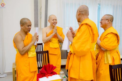 ภาพ No.232948:วันที่ 8  กรกฏาคม พ.ศ. 2568 สัมมนาคณะสงฆ์โซนภาคตะวันตก เพื่อฟื้นฟูพระพุทธศาสนา โครงการทอดกฐิน 30,000 วัดทั่วไทย ประจำปีพุทธศักราช 2568 ณ ศูนย์ปฏิบัติธรรมพระมงคลเทพมุนี อ.สองพี่น้อง จ.สุพรรณบุรี