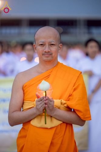 ภาพ No.224218:วันที่ 3-5 พฤษภาคม พ.ศ. 2568  กิจวัตร-กิจกรรมโครงการปฏิบัติธรรมอบรมศีลธรรม “บวชอุบาสิกาแก้ว” ถวายเป็นพระราชกุศล แด่พระบาทสมเด็จพระเจ้าอยู่หัว เนื่องในโอกาสมหามงคล “วันฉัตรมงคล” ณ วัดพระธรรมกาย อ.คลองหลวง จ.ปทุมธานี