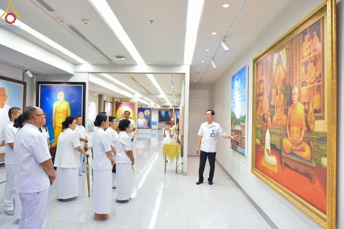 ภาพ No.144620:ชาวอำเภอคลองหลวง จังหวัดปทุมธานี ถวายเทียนพรรษามหามงคล เนื่องในเทศกาลเข้าพรรษา ประจำปี 2567 แด่คณะสงฆ์วัดพระธรรมกาย  วันพฤหัสบดีที่ 18 กรกฎาคม พ.ศ. 2567