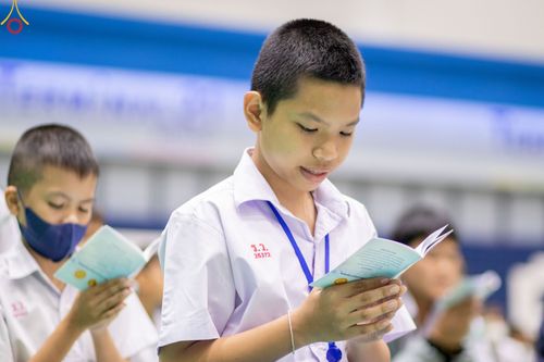 ภาพ No.103383:วันรวมพลังเด็กดี V-Star ผู้นำฟื้นฟูศีลธรรมโลก จังหวัดนครราชสีมา ณ เทอร์มินอล 21 โคราช ถ.มิตรภาพ ต.ในเมือง อ.เมืองนครราชสีมา จ.นครราชสีมา วันอังคารที่ 19 ธันวาคม พ.ศ. 2566