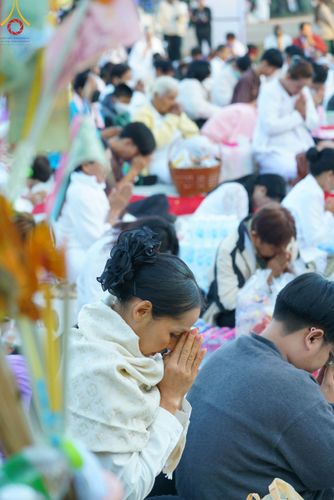 ภาพ No.103845:พิธีตักบาตรพระ 1,000 รูป ครั้งที่ 7 ถวายเป็นพุทธบูชา เพื่อช่วยเหลือคณะสงฆ์ 323 วัด 4 จังหวัดชายแดนภาคใต้ และถวายแด่คณะสงฆ์จังหวัดพิษณุโลก ณ ลานธรรมธุดงคสถานพิษณุโลก อ.วังทอง จ.พิษณุโลก วันที่ 24 ธันวาคม พ.ศ. 2566