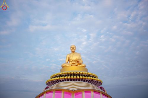 ภาพ No.118470:พิธีตักบาตรพระธรรมยาตรา ปีที่ 12 ณ อนุสรณ์สถานลำดับที่ 5 สถานที่เผยแผ่วิชชาธรรมกายครั้งแรก อนุสรณ์สถานบางปลา จ.นครปฐม วันที่ 25 มกราคม พ.ศ. 2567