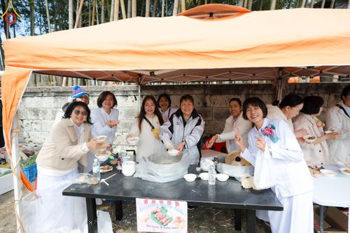 ภาพ No.132180:พิธีประดิษฐานยอดอุโบสถ บูชาธรรม 80 ปี หลวงพ่อธัมมชโย ณ วัดพระธรรมกายโทชิหงิ ประเทศญี่ปุ่น วันอาทิตย์ที่ 24 มีนาคม พ.ศ. 2567