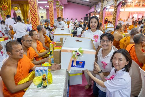 ภาพ No.116441:พิธีถวายสังฆทาน 106 วัด ณ วัดตะเคียน อ.บางกรวย จ.นนทบุรี วันเสาร์ที่ 20 มกราคม พ.ศ. 2567